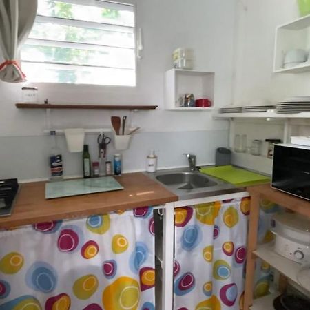 Gite Cajou Dans Jardin Tropical Ventile A Sainte-Anne エクステリア 写真