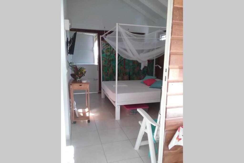 Gite Cajou Dans Jardin Tropical Ventile A Sainte-Anne エクステリア 写真