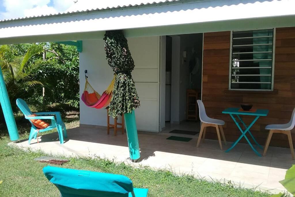 Gite Cajou Dans Jardin Tropical Ventile A Sainte-Anne エクステリア 写真