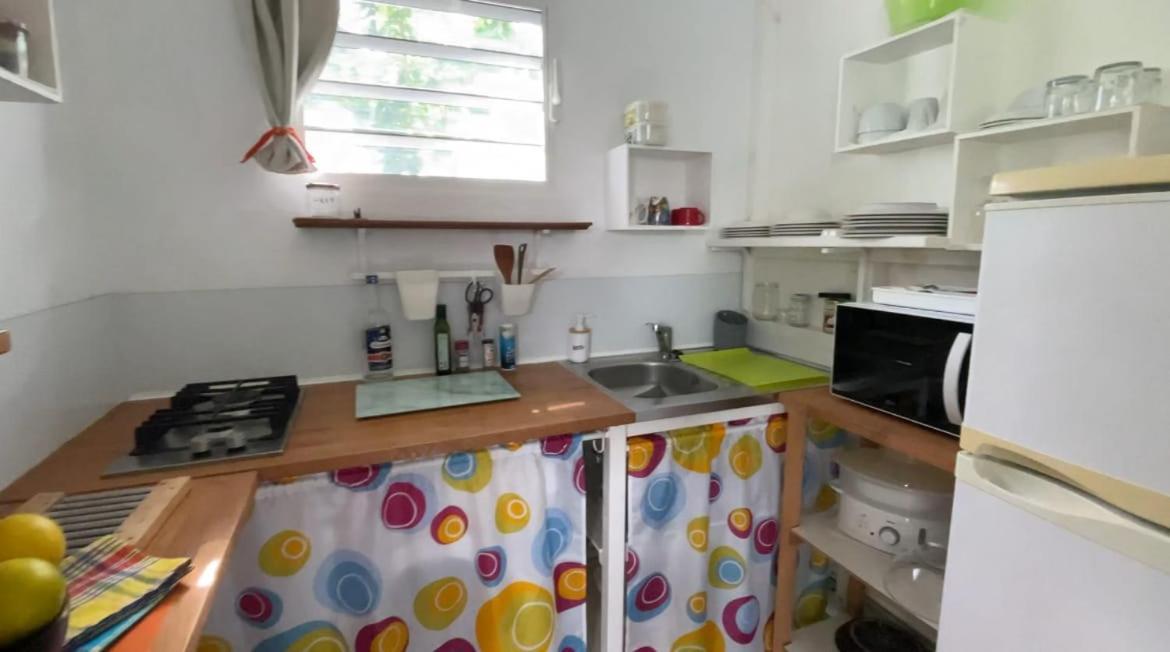 Gite Cajou Dans Jardin Tropical Ventile A Sainte-Anne エクステリア 写真